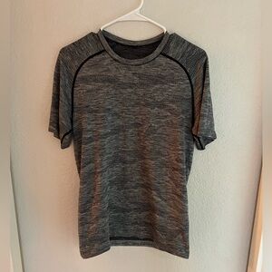 Lululemon Metal Vent Workout T Shirt